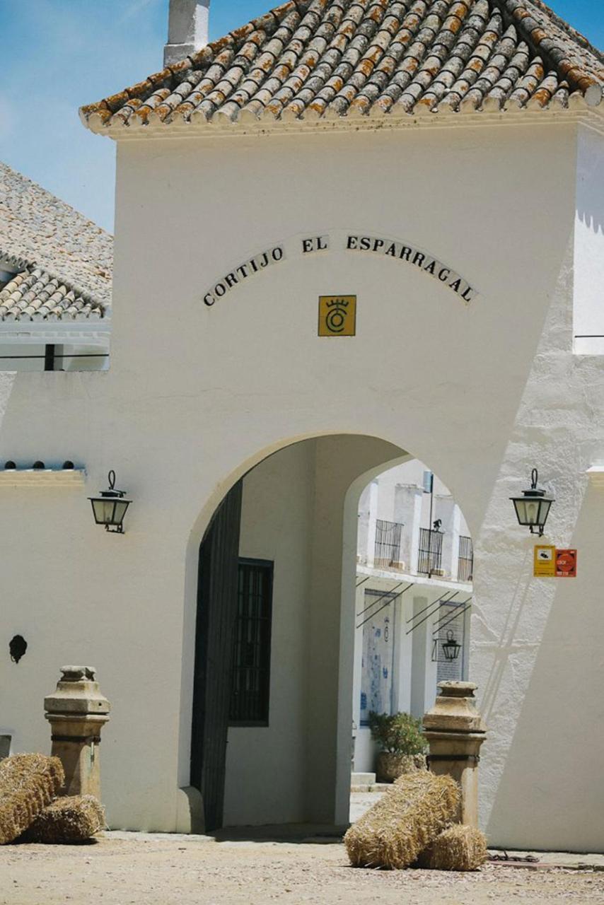 Hotel Cortijo El Esparragal Gerena Екстериор снимка